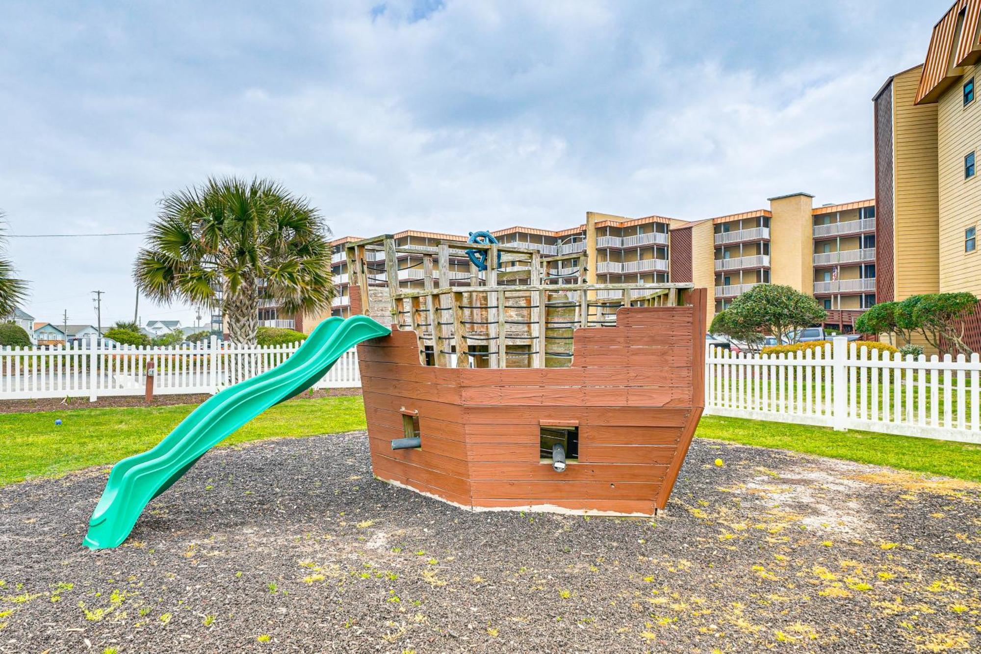 Airy Oceanfront Condo Beach Views And Pool Access! North Topsail Beach Exterior foto